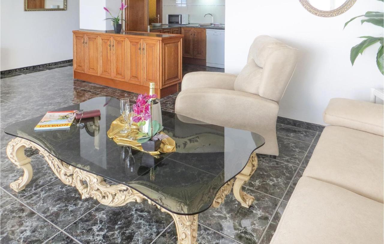 2 Bedroom Stunning Apartment In Torrevieja Exterior photo